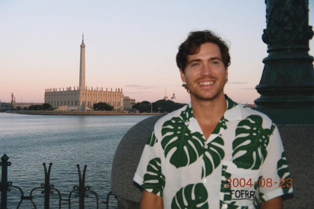 Create LinkedIn Professional Photo - Input image